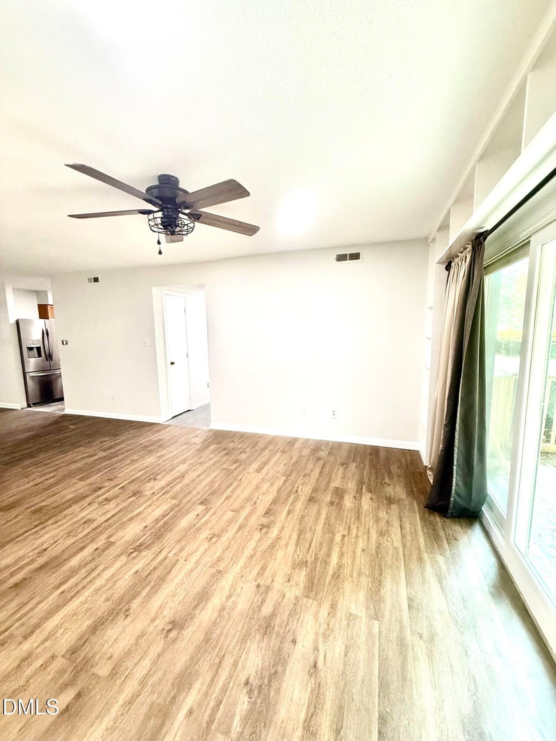 546 Pine Ridge Pl, Raleigh, NC 27609