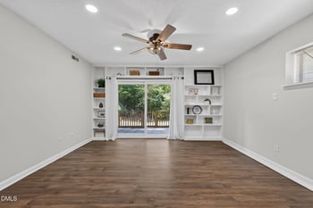 546 Pine Ridge Pl, Raleigh, NC 27609
