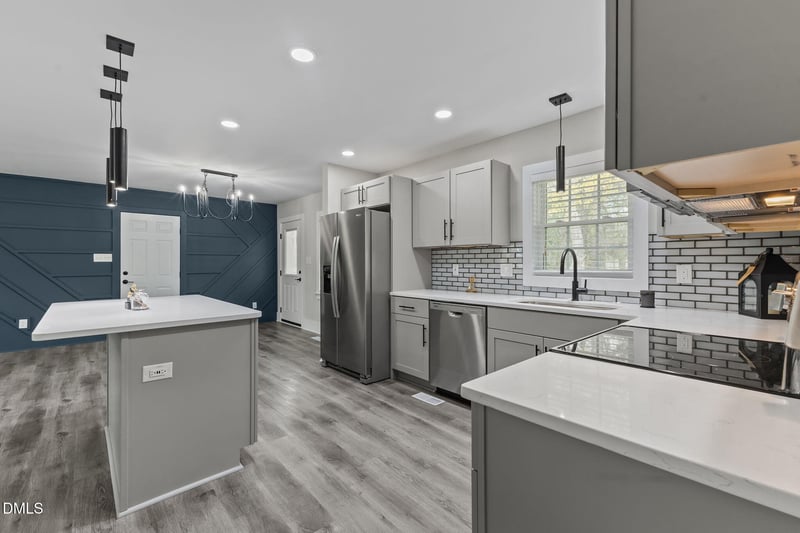 546 Rock Canyon Dr, Fayetteville, NC 28303