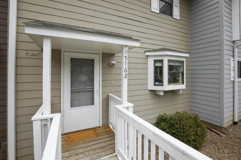 5462 Pine Top Cir, Raleigh, NC 27612
