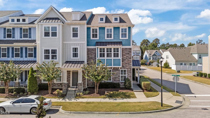 547 Grand Central Station, Apex, NC 27502