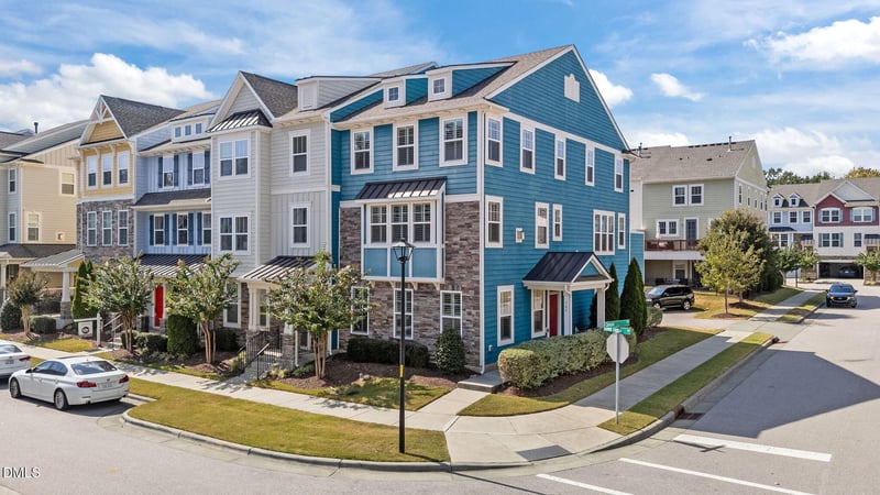 547 Grand Central Station, Apex, NC 27502