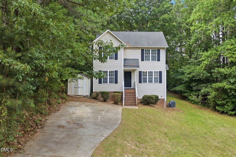 547 Lockwood Dr, Clayton, NC 27527