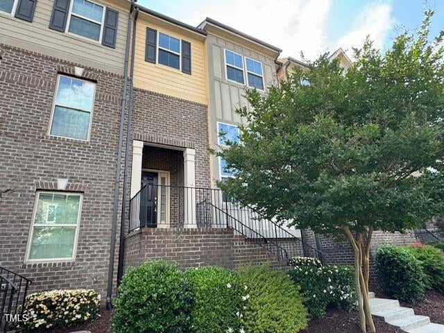 547 Old Mill Village Dr, Apex, NC 27502