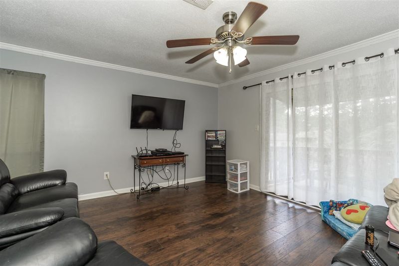 547 Pine Ridge Pl #547, Raleigh, NC 27609
