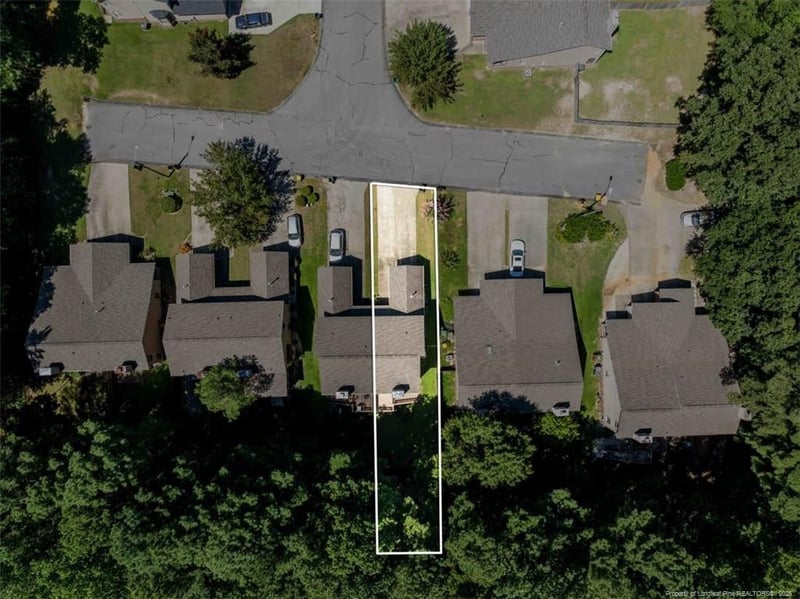 5470 Robmont Dr, Fayetteville, NC 28306