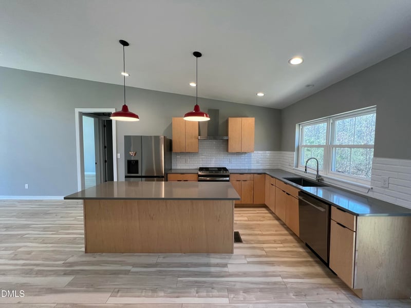 5470 Thom Rd, Mebane, NC 27302