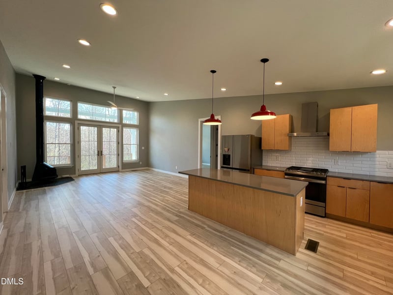 5470 Thom Rd, Mebane, NC 27302