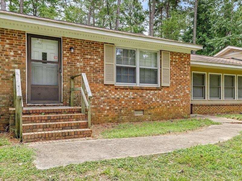 5472 Us 15 501 Hw, Pittsboro, NC 27312