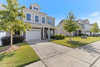 548 Barneswyck Dr, Fuquay Varina, NC 27526