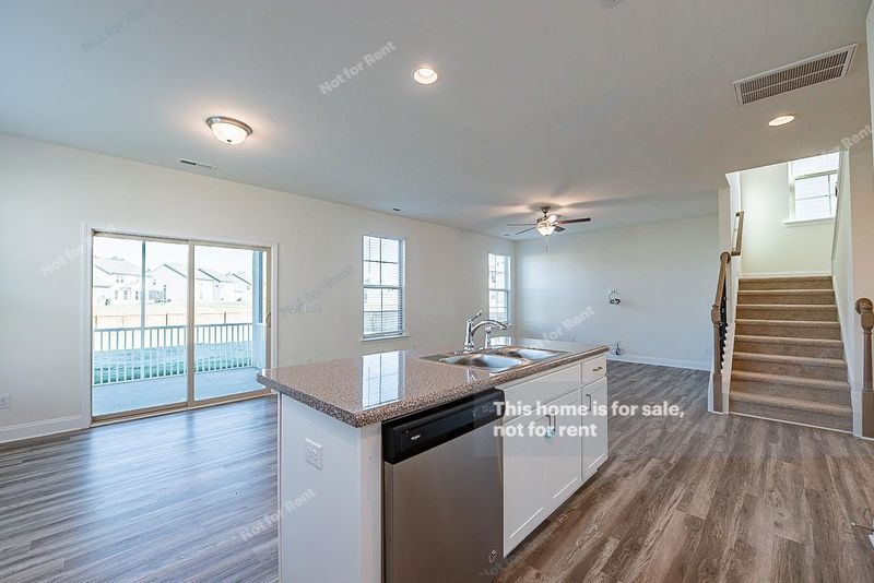 548 Carissa Ln, Zebulon, NC 27597