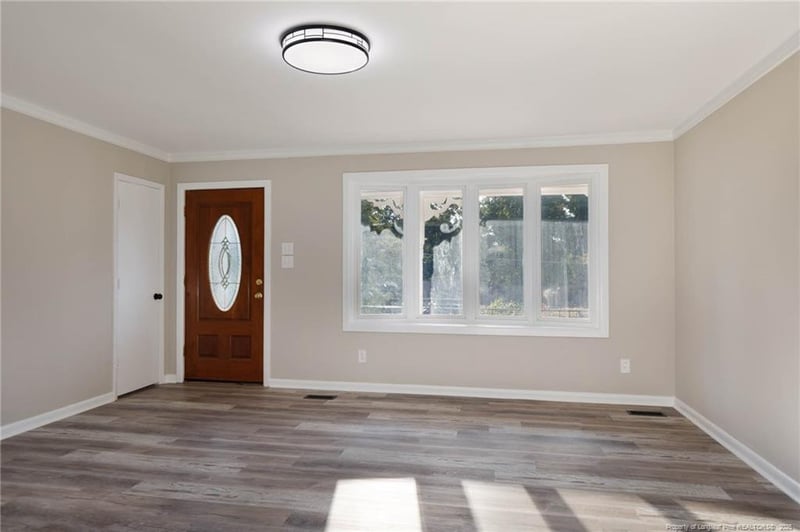 548 Cimarron Dr, Fayetteville, NC 28303