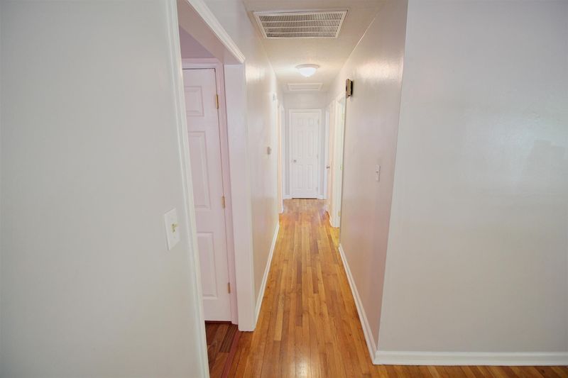 548 Dacian Rd, Raleigh, NC 27610