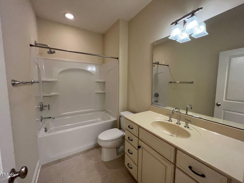 548 Old Mill Village Dr, Apex, NC 27502