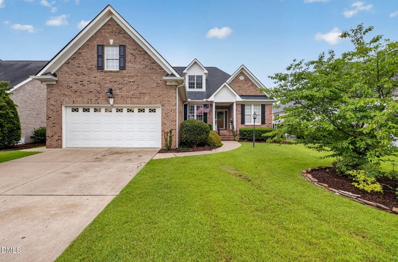 548 Walapai Dr, Fuquay Varina, NC 27526