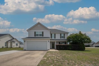 549 Bellgrove Dr, Hope Mills, NC 28348