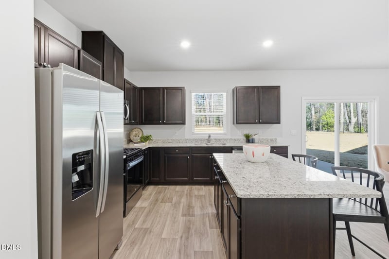 549 Brickview Ct, Sanford, NC 27330