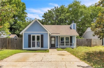 549 Hickorywood Dr, Fayetteville, NC 28314