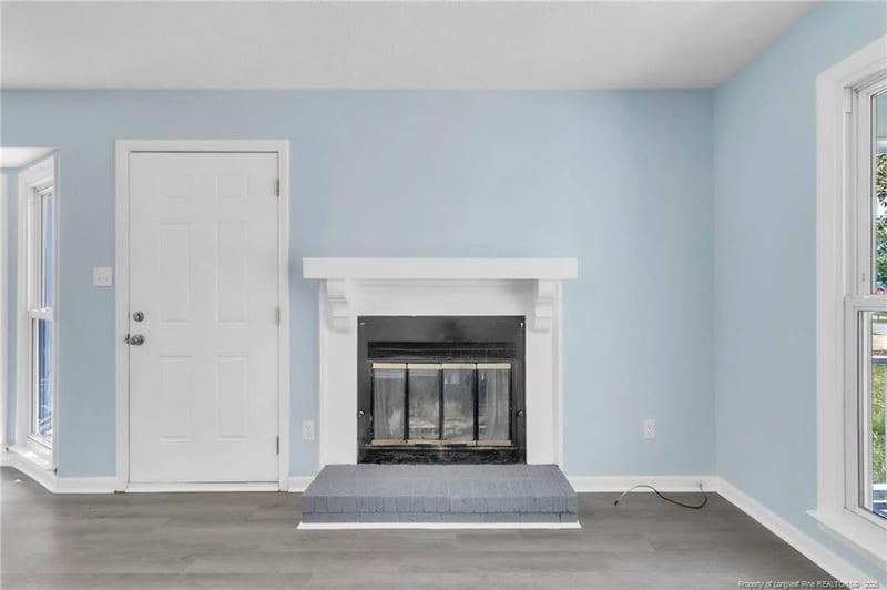 549 Hickorywood Dr, Fayetteville, NC 28314