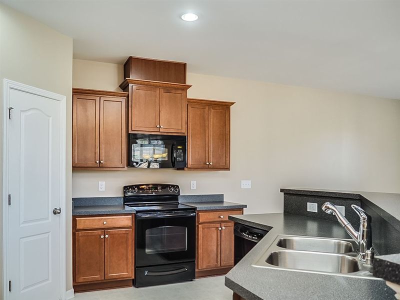 549 Panorama Park Pl, Cary, NC 27519