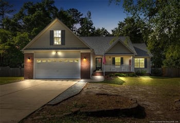 549 Woodberry Cir, Raeford, NC 28376