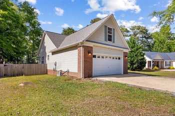 549 Woodberry Cir, Raeford, NC 28376