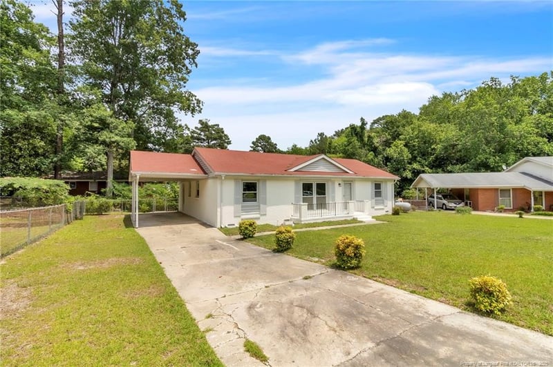 5490 Ivyridge Ct, Fayetteville, NC 28314