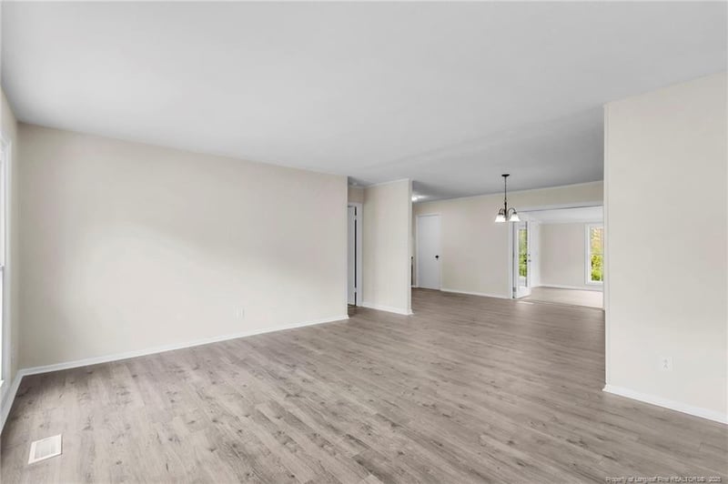 5490 Ivyridge Ct, Fayetteville, NC 28314