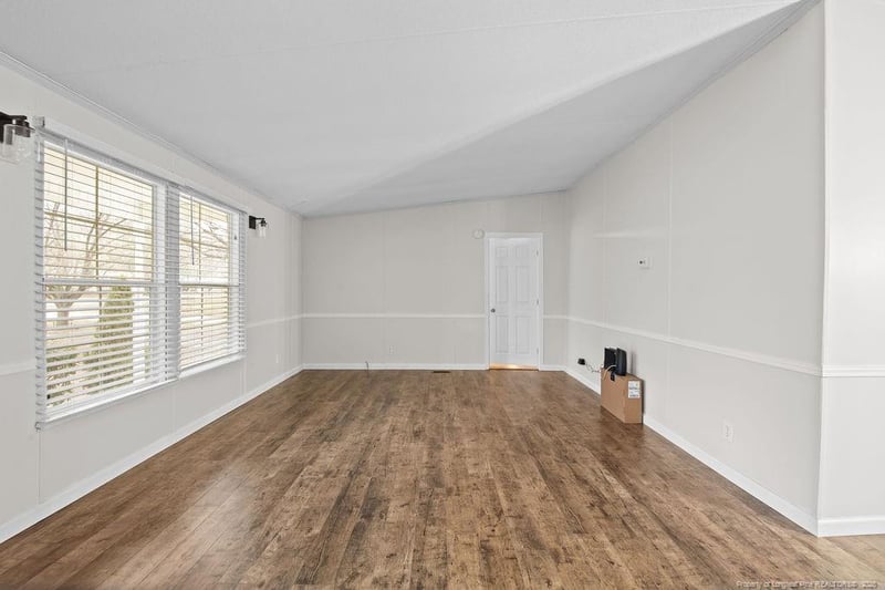 5491 Calhoun Ct, Hope Mills, NC 28348