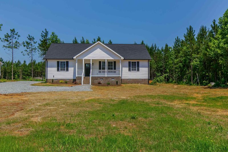 5498 N Nc 62 Hw, Burlington, NC 27217