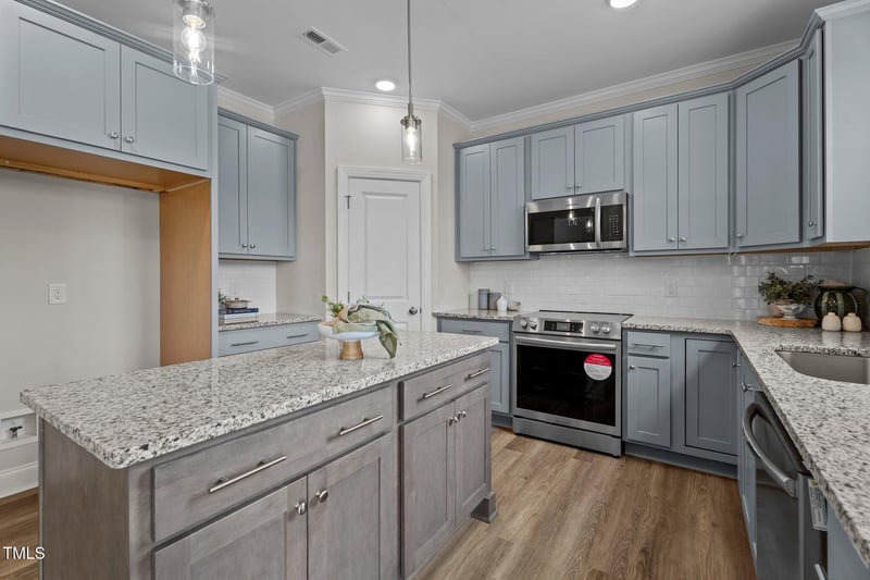 55 Diamond Creek Dr, Zebulon, NC 27597