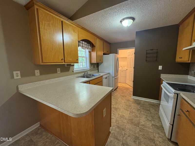 55 Edward Ct, Willow Springs, NC 27592