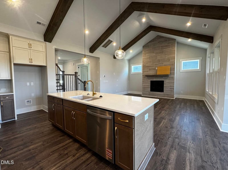 55 Elm Grove Ave, Fuquay Varina, NC 27526