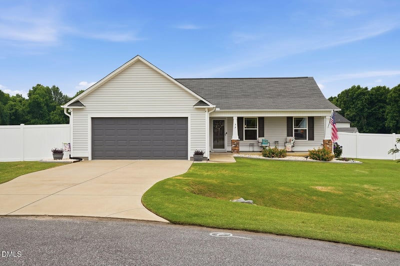 55 Fall Bridge Cir, Benson, NC 27504