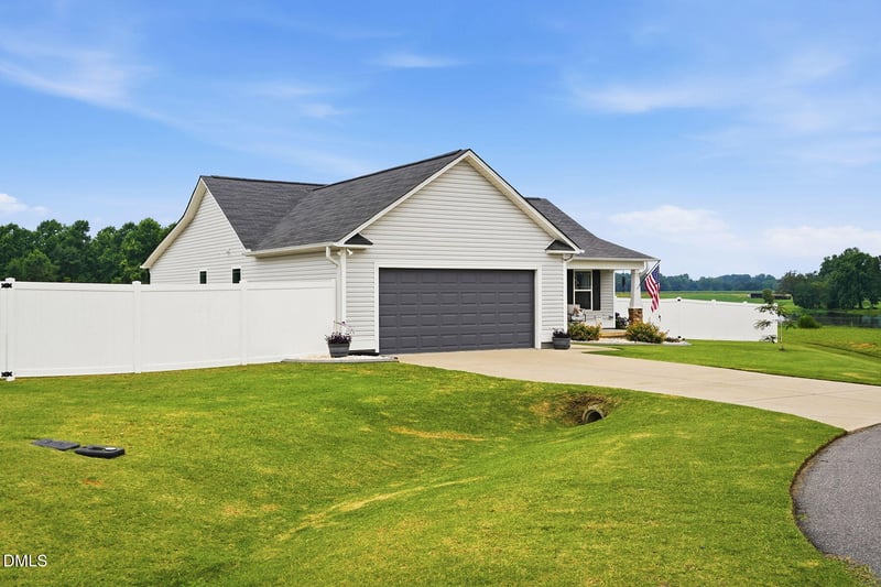55 Fall Bridge Cir, Benson, NC 27504