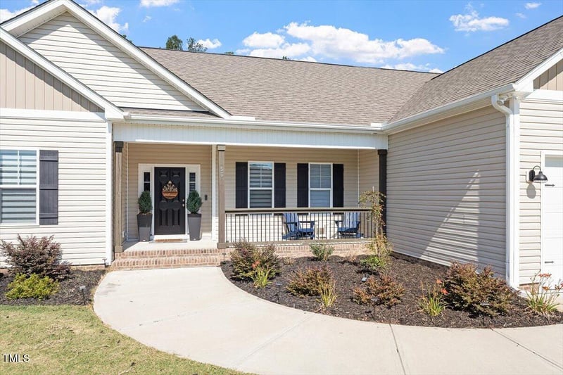 55 Gumtop Dr, Zebulon, NC 27597