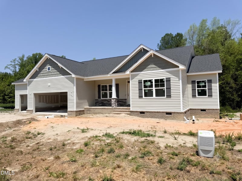 55 Kettle Creek Dr, Zebulon, NC 27597