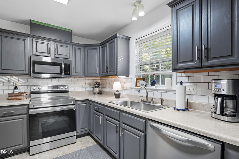 55 Meadowfield Ln, Franklinton, NC 27525