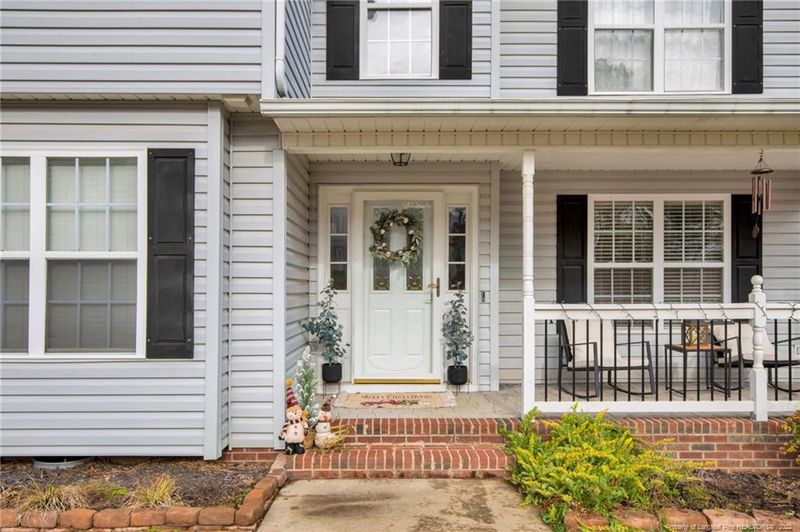 55 Mountain View Dr, Sanford, NC 27332