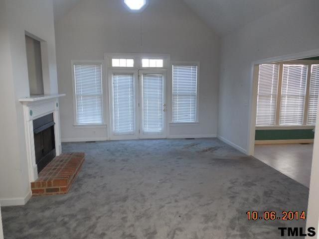 55 Old Stone Ln, Youngsville, NC 27596