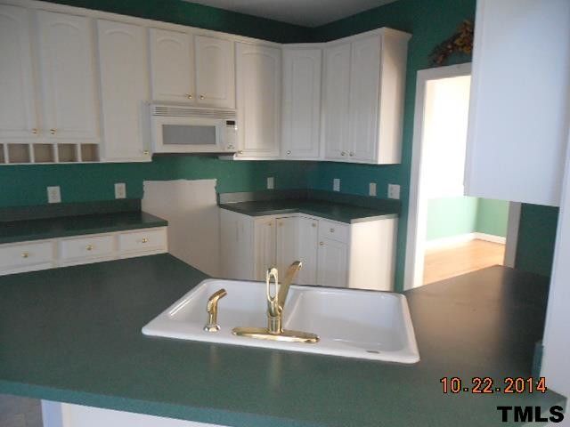 55 Old Stone Ln, Youngsville, NC 27596