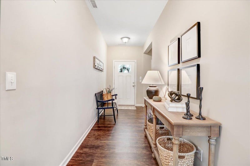 55 Rolling Field Dr, Fuquay Varina, NC 27526
