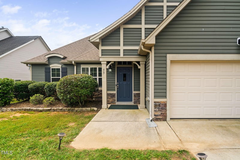55 Rolling Meadows Dr, Clayton, NC 27527