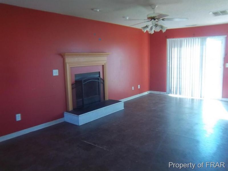 55 Sandy Bluff Ct, Sanford, NC 27332