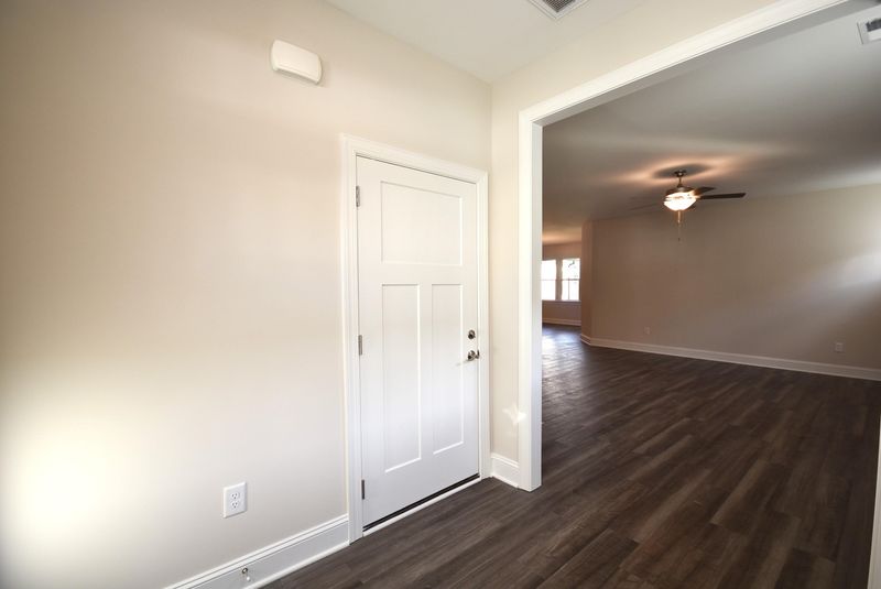 55 Swain St, Clayton, NC 27527