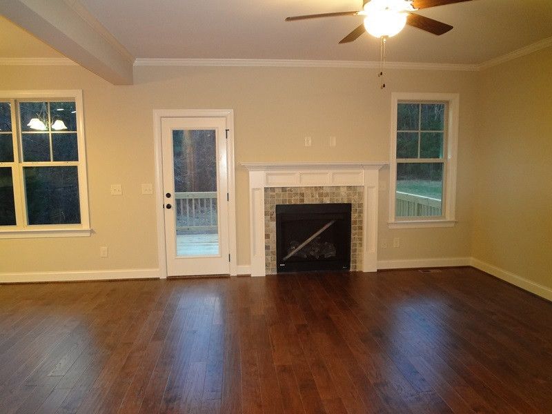 55 Tall Cedar Ln, Youngsville, NC 27596