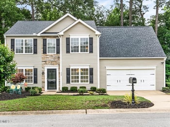 550 Birchtree Valley Ct, Fuquay Varina, NC 27526