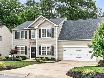 550 Birchtree Valley Ct, Fuquay Varina, NC 27526