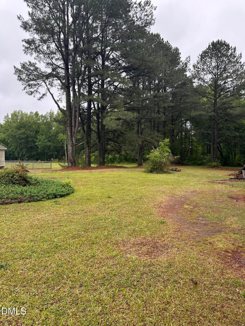 550 Phillips Rd, Selma, NC 27576