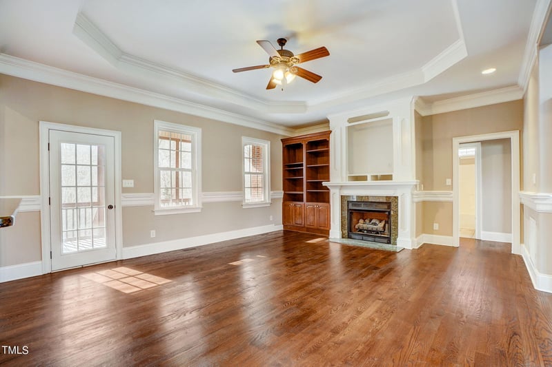550 River Knoll Dr, Clayton, NC 27527